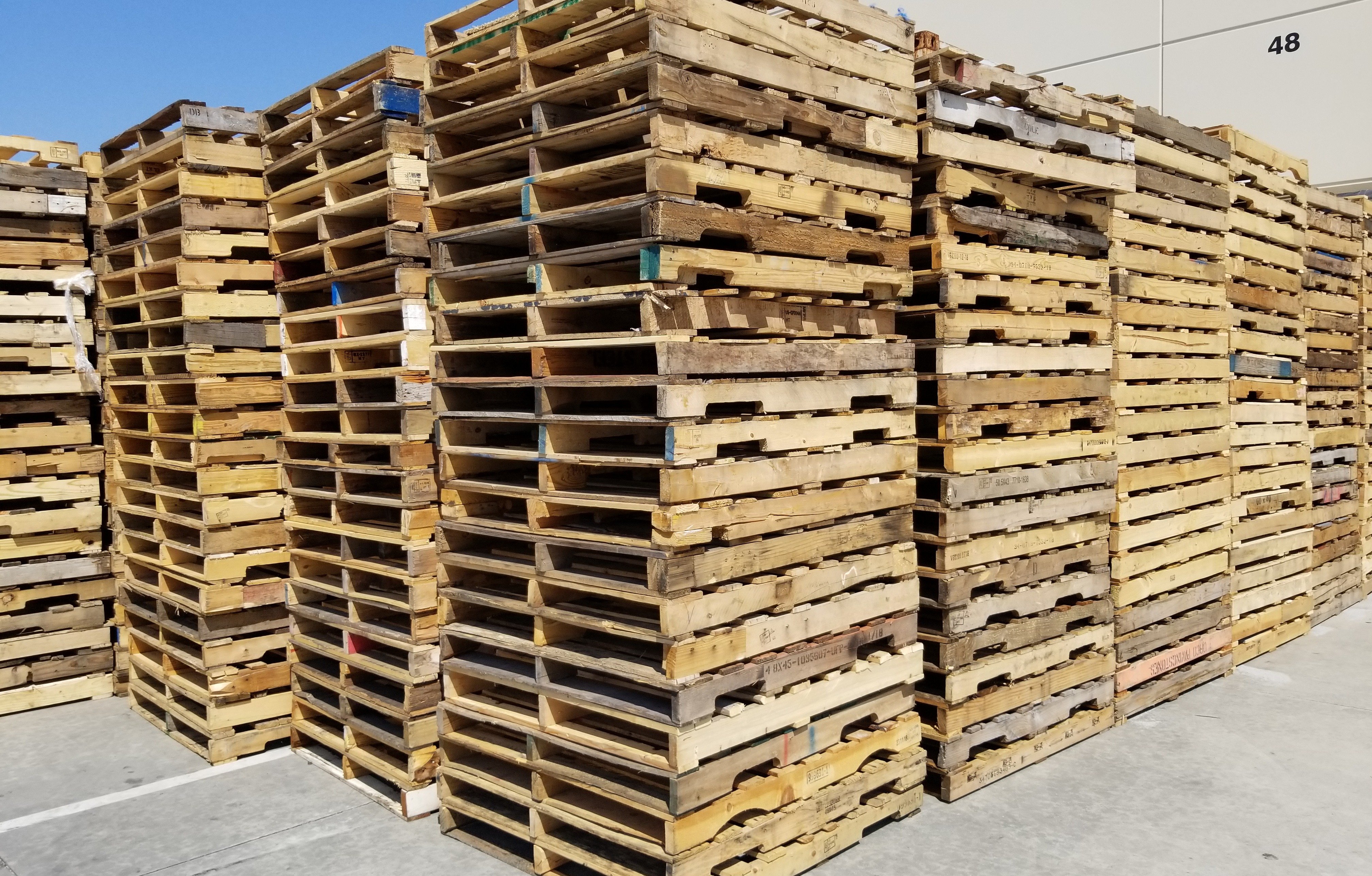 Getting Ahead of Q4: How to Plan Your Pallet Program Before the Holiday Rush